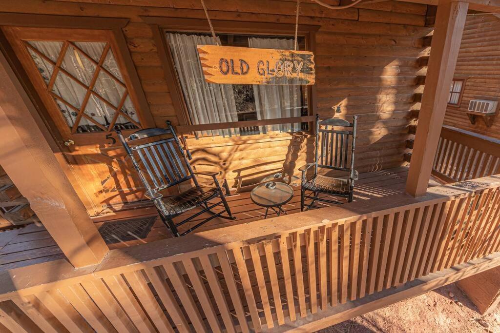 Forest Cabin 5 Old Glory Пейсън Екстериор снимка